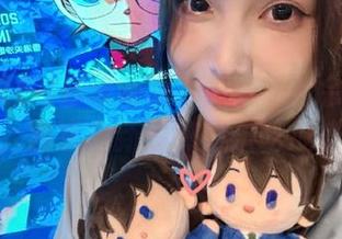 在线畅游718娱乐社会瓜苹果版，独享最新最热娱乐吃瓜盛宴