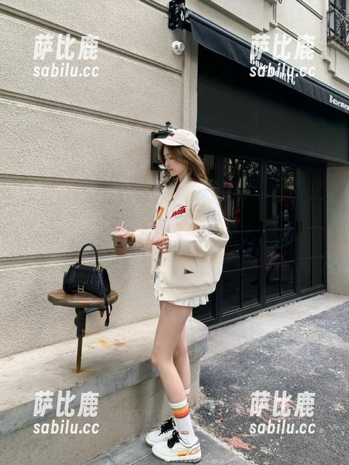 不止吃瓜，hlw分享平台带你感受不一样的精彩