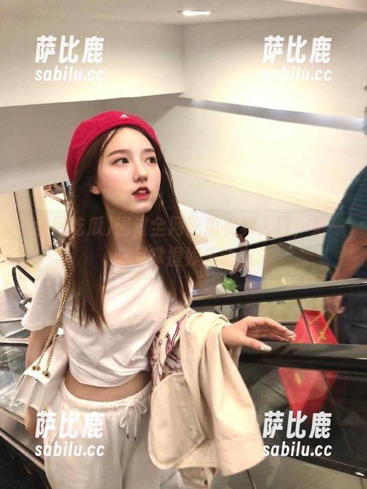 通过全网吃瓜视频入口，第一时间掌握娱乐动态