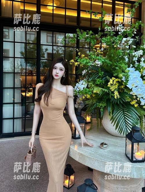 黑料网站 热门黑料网站51资源全收录,妹子陪你追热点不迷路